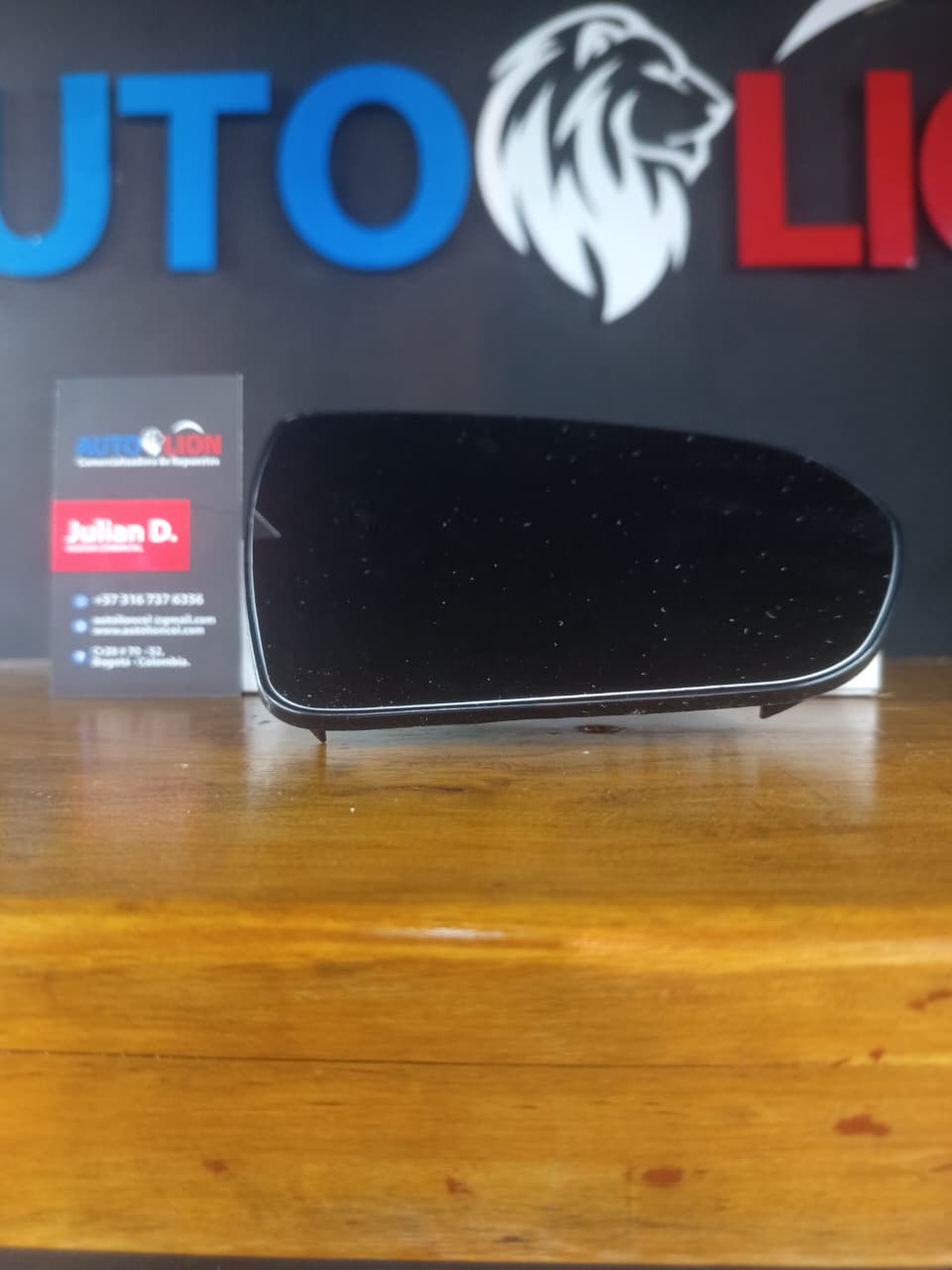 ESPEJO RETROVISOR LADO DERECHO